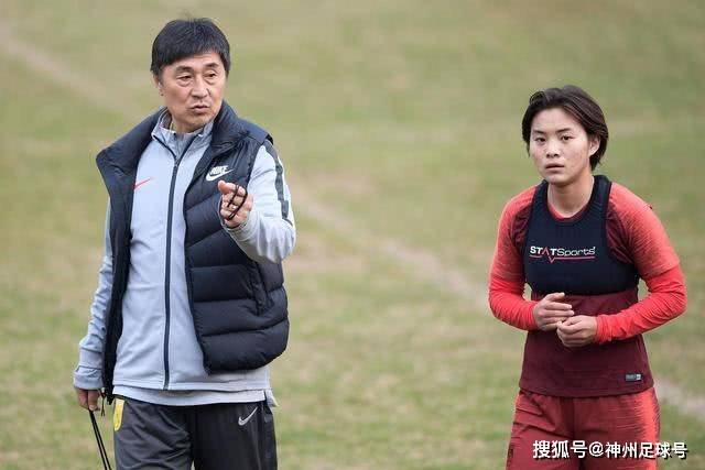 Lowe：字母哥与阿德巴约共存问题成热火隐患